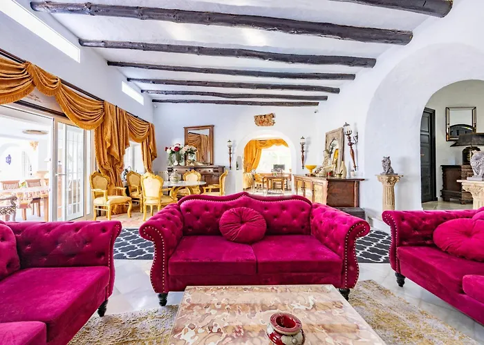 Villa Andalusian House *