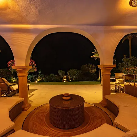 Villa Andalusian House *