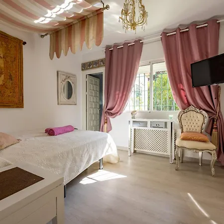 Andalusian House ヴィラ マルベーリャ